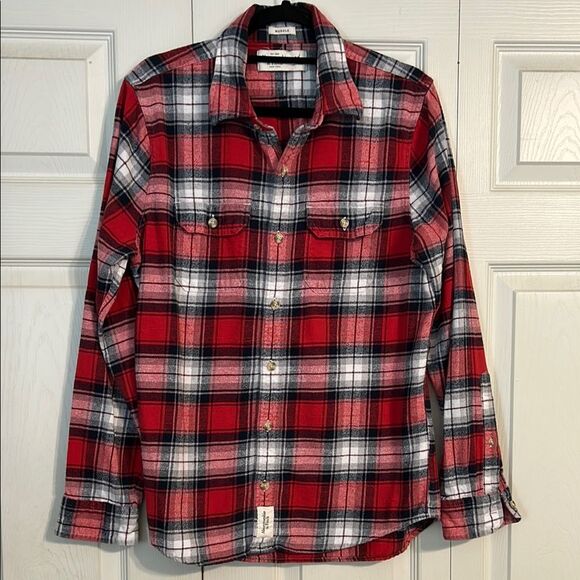 ABERCROMBIE & FITCH Medium Muscle Fit Red Blue White Flannel Plaid Button Down - Picture 1 of 7